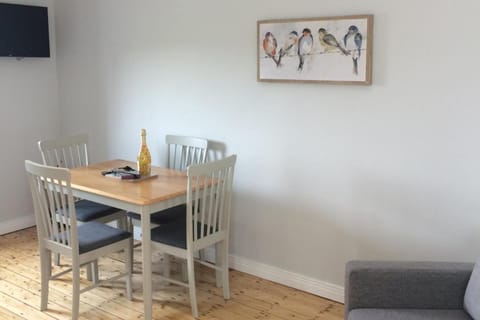 Apartment - Sleeps 2 - Wood Fire - Parking Apartment in Northern Ireland