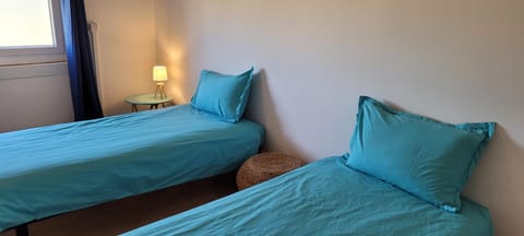 Petite maison refaite à neuf dans mas du 19ème siècle House in Arles