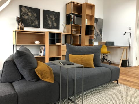 Living room, Lounge or bar, Seating area