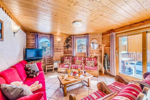Chalet Gypaete - Chalet Traditionnel 180m2 - 6 chambres, 6 salles de bain, jacuzzi MAE-5886 Chalet in Tignes