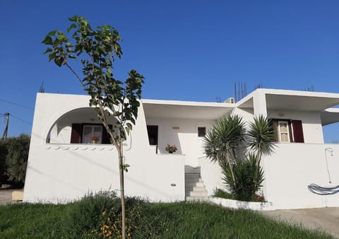 Joanna's Rooms on the Beach Apartment in Naxos, Naxos and Lesser Cyclades, Greece