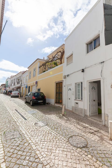 Property building, Facade/entrance, Neighbourhood