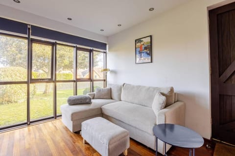 Living room, Garden view