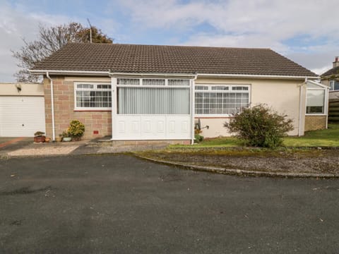 Honesty Cottage House in England
