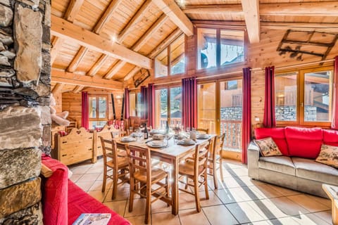Chalet Gypaete - Chalet Traditionnel 90m2 - 5 chambres, 4 salles de bain, sauna MAE-5891 Chalet in Tignes