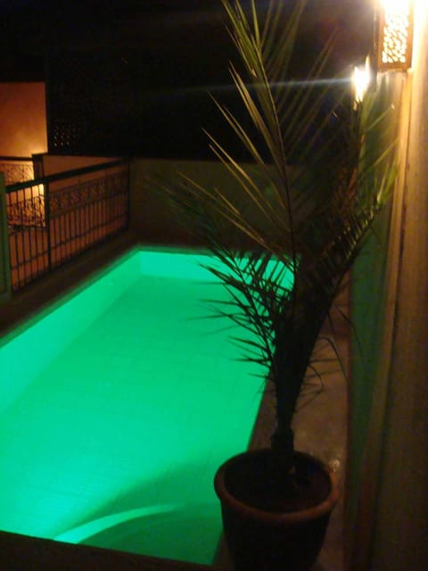 Swimming pool, Swimming pool