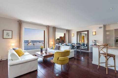 MY CASA - MARINIÈRES - Incredible view over the Bay Apartment in Villefranche-sur-Mer