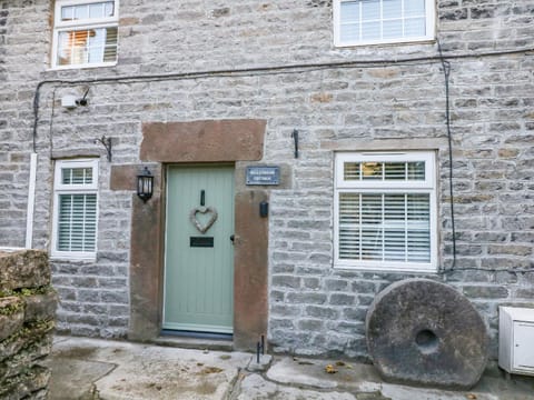 Millstream Cottage House in Castleton