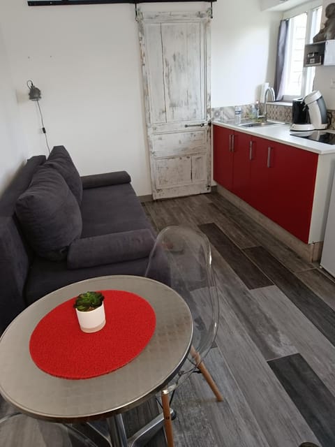 Studio chocolat Apartment in Hauts-de-France