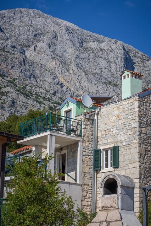 Property building, Natural landscape