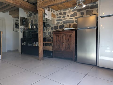 Maison de caractère avec grand terrain, proche d'Arlempdes, labels ECOGÎTE et Tourisme & Handicap - FR-1-582-118 House in Auvergne-Rhône-Alpes