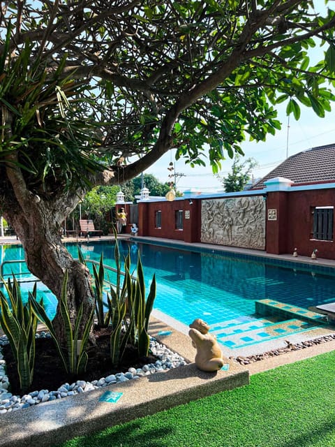 Day, Garden, Garden view, Pool view, Swimming pool, sunbed