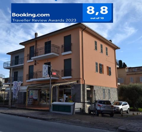 Happy House Diano Marina Apartment in San Bartolomeo al Mare