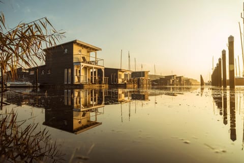 Facade/entrance, Other