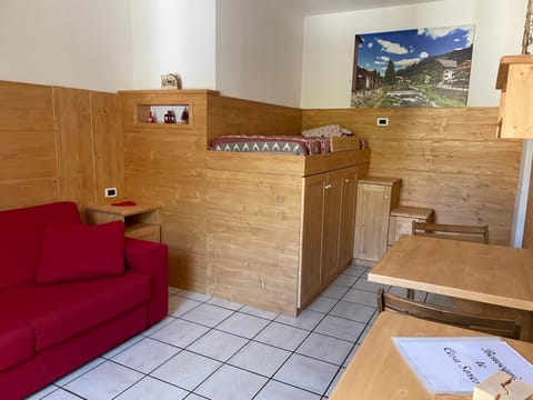 Living room, Dining area, Bedroom