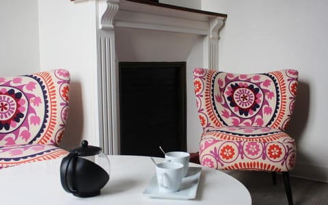 Picassiette Apartment in Chartres