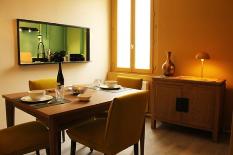 Picassiette Apartment in Chartres