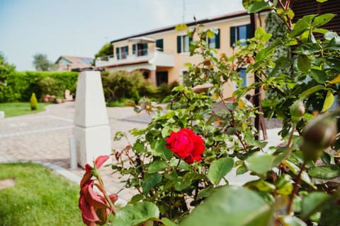 NIDO DEL GELSO Farm Stay in Verona