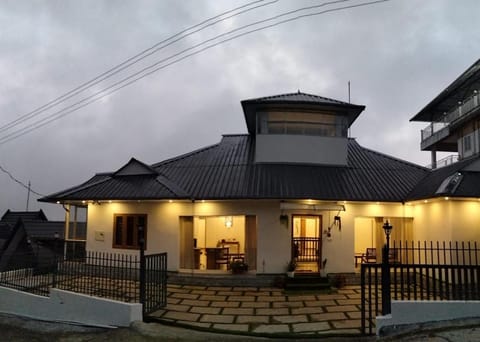Property building, Day