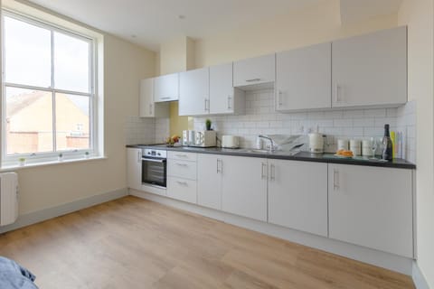 Hereford City Centre - Apartment 7, Isabella House - Modern Apartment In The Heart of The City - Sleeps 2 Guests - Hosted by RENTMYHOUSE Apartment in Hereford