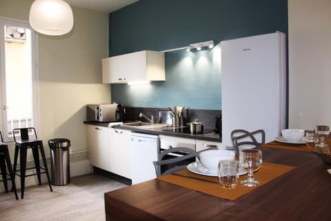 Marceau - view on Cathedral and Place des Epars Apartment in Chartres