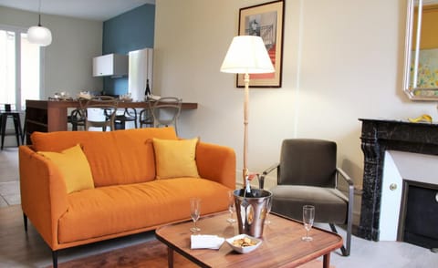 Marceau - view on Cathedral and Place des Epars Apartment in Chartres