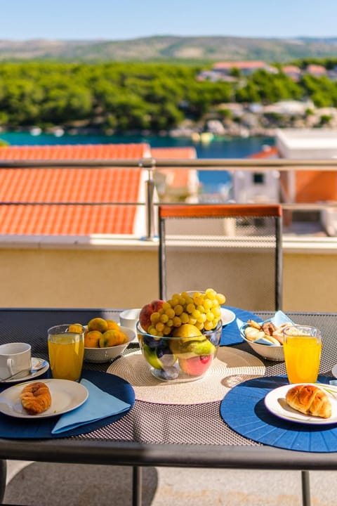 View (from property/room), Balcony/Terrace, Dining area, Sea view, Breakfast