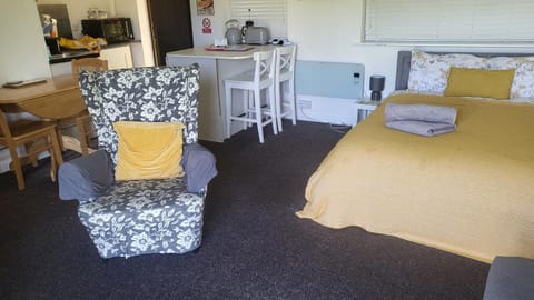 The Piggery - Corfe Mullen House in Poole