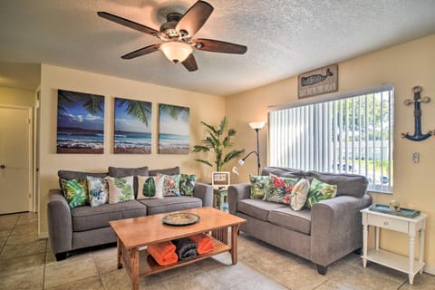 6 Mi to Beaches Seminole Retreat with Pool House in Seminole