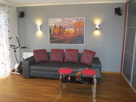Bed, Seating area