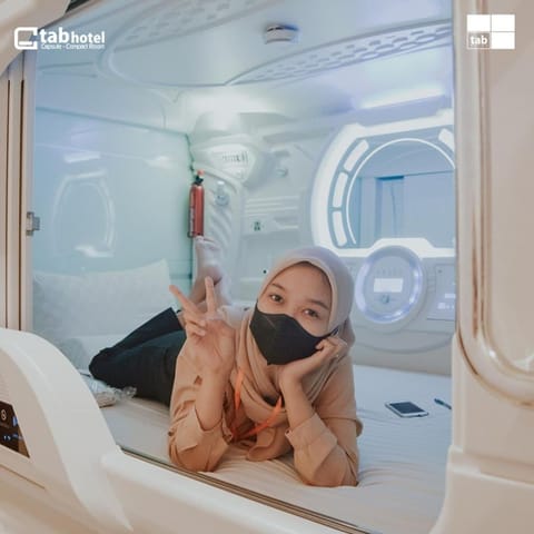 Bedroom, air conditioner