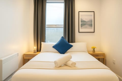 2 Bedroom Apartment Near City Centre, Uni & Parks! Apartment in Cardiff