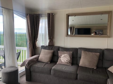 Emmanuel Holiday Home Apartment in Whitley Bay