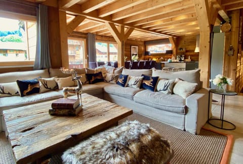Chalet Valambrun - unashamedly luxurious Alpine living Chalet in Les Gets
