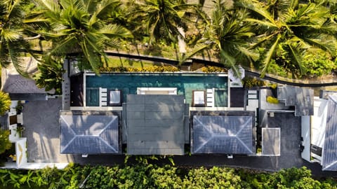 Property building, Natural landscape, Bird's eye view, View (from property/room), Pool view, Swimming pool, Parking, internet