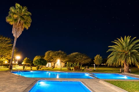 Swimming pool