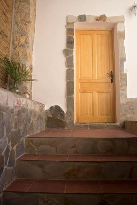 Escaladores Caminito del Rey familia amigos paisaje de ensueño House in Valle del Guadalhorce