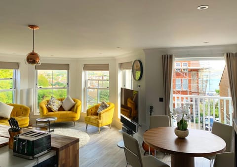 The Lookout Apartment in Swanage