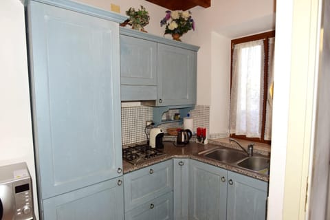 CASA MAIRA IN CENTRO A SATURNIA House in Saturnia