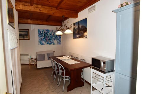 CASA MAIRA IN CENTRO A SATURNIA House in Saturnia