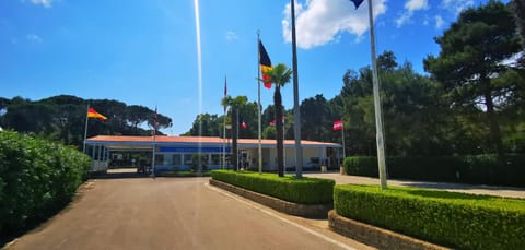 SMALL CAMP Baia Domizia KR VIP Full Service Campground/
RV Resort in Baia Domizia