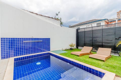 Area and facilities, Swimming pool, Swimming pool