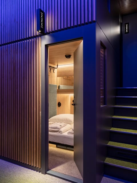 Bed, Living room, Bedroom