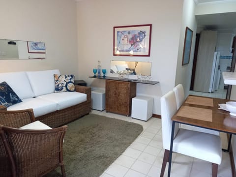 Living room, Dining area, pet friendly