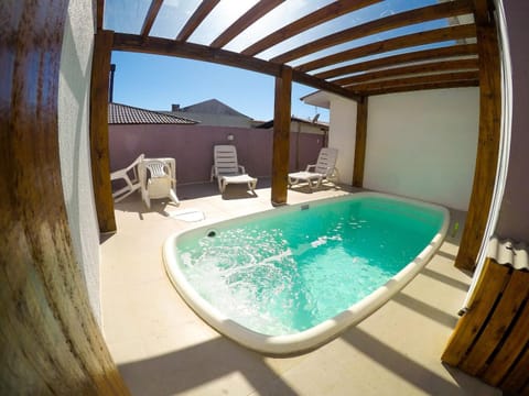 Pool view, Swimming pool, sunbed