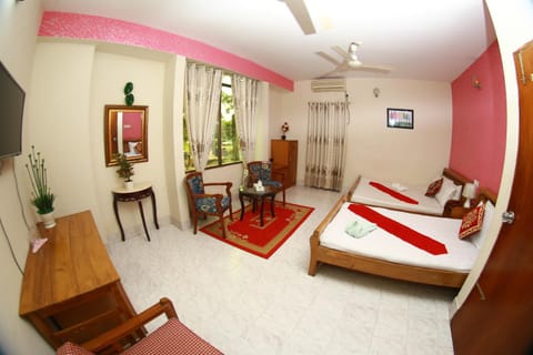 Living room, Photo of the whole room, Bedroom