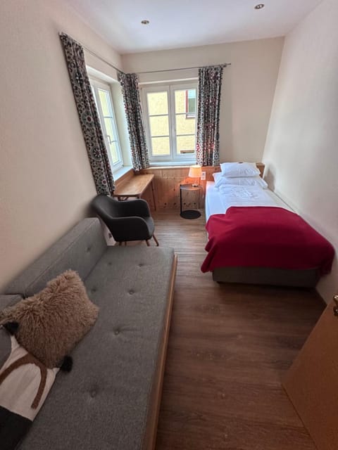 Bed, Seating area, Bedroom