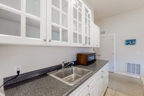 Quillens Point - 38759 Apple House in Sussex County