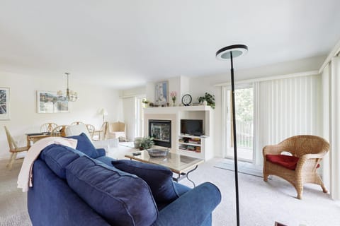 Sea Colony - 56090 Whispering Pines Ct Apartment in Bethany Beach