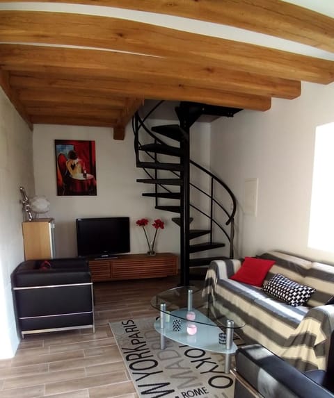 Les Trois Provinces Bed and Breakfast in Centre-Val de Loire